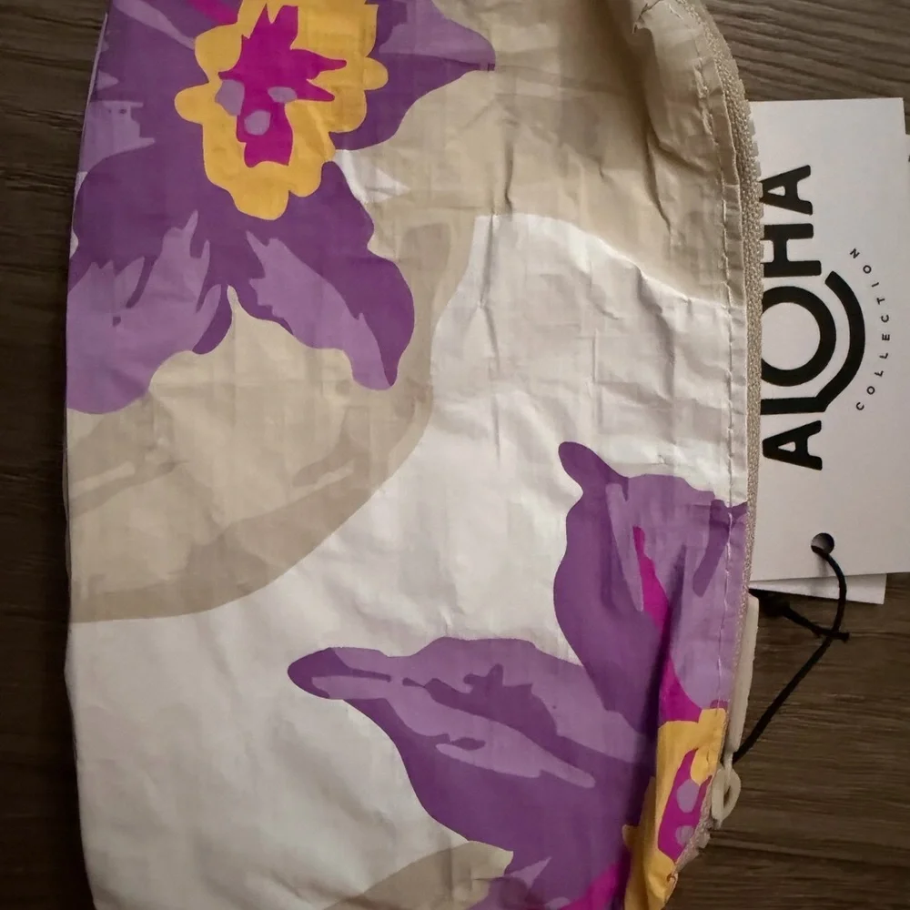 ALOHA Collection mini pouch - Picture 4 of 5